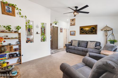16523 Columbus Blvd, Tucson, AZ 85739-5128