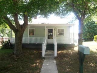 3616 Irwin St, Greensboro, NC 27405-3504
