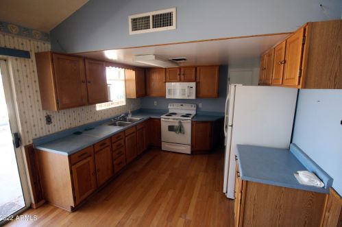 710 9th Ave, Mesa, AZ 85204-4108