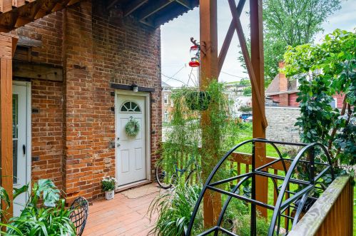 702 Pike St, Covington KY 41011-2126 exterior