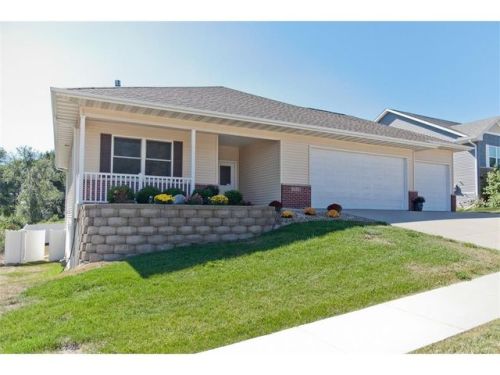 1910 Rogers Creek Rd, Ely, IA 52227-9600