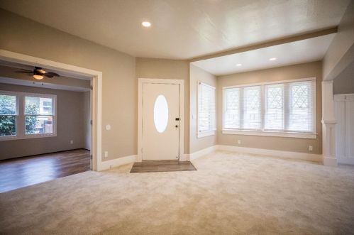 1229 Lyons Ave, Turlock CA  95380-4120 exterior
