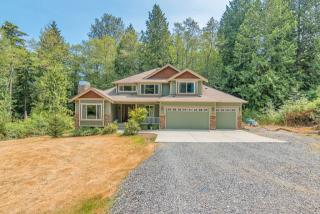19019 22nd Ave, Bryant, WA 98223-8332