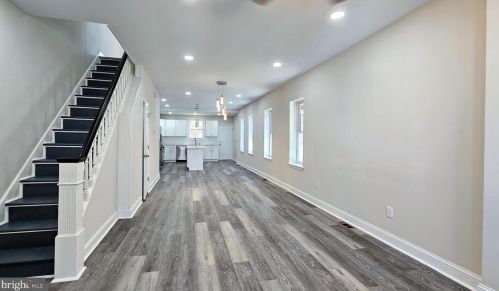 196 Chew Ave, Philadelphia PA  19120-2465 exterior