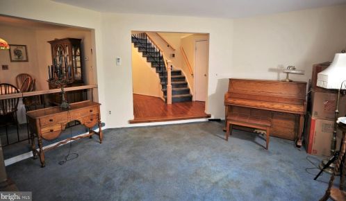 1 Allison Rd, East Windsor NJ  08520-2629 exterior