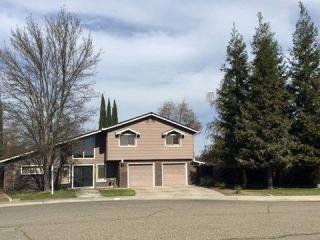 555 Glen Haven Ct, Turlock, CA 95382-2540