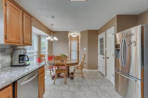 1401 Sedalia Ct, Lewisville TX  75028-2136 exterior