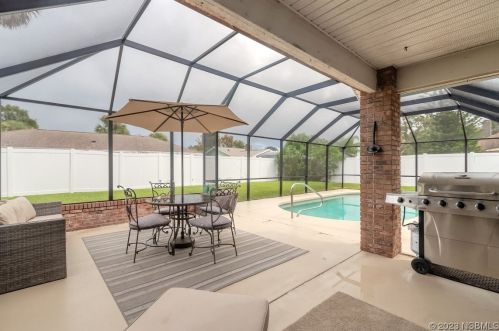 181 Aleatha Dr, Daytona Beach, FL 32114-5870