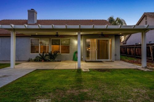 10016 Roehampton Ave, Bakersfield CA  93312-5348 exterior