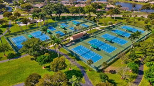 8425 Springlake Dr, Boca Raton FL  33496-4904 exterior