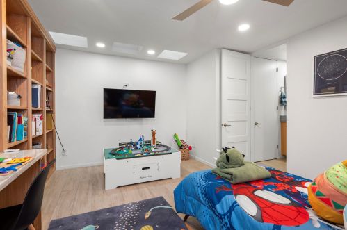 4619 Orchard Ave, San Diego CA  92107-3532 exterior