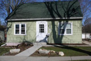 415 Cedar St, Horicon, WI 53032-1038