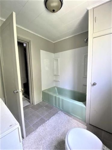 1510 Packer St, Mckeesport PA  15132-4936 exterior