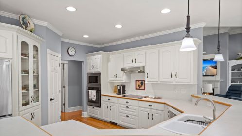 128 Porcher Dr, Bonneau SC  29431-8694 exterior