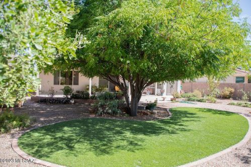 9449 Weather Hill Dr, Tucson, AZ 85743-5484