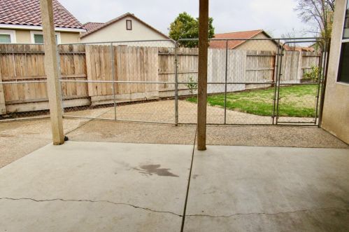 766 Amelia Ct, Los Banos CA 93635-2623 exterior