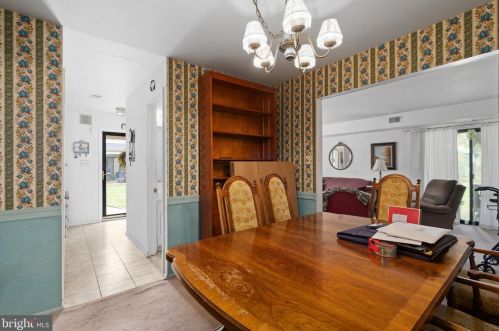 28 Providence Frg Rd, Limerick PA 19468-2929 exterior