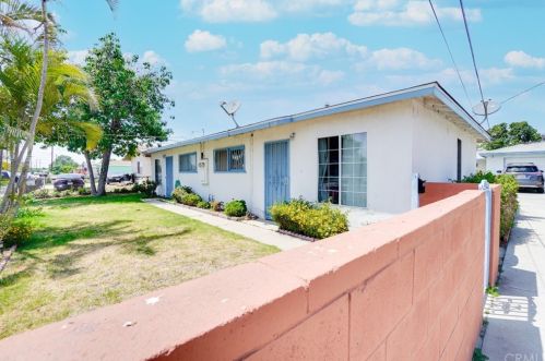 5251 Fostoria St, Bell CA 90201-6231 exterior