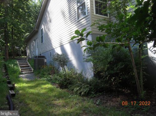 123 Indian Hills Rd, Locust Grove VA  22508-5214 exterior