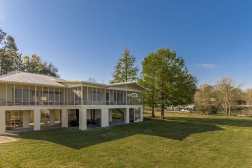 9121 Island Rd, Ventress, LA 70783-3201