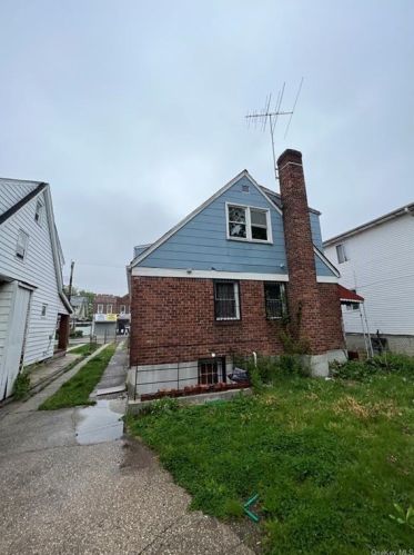 21014 Hollis Ave, Jamaica NY  11429-1436 exterior