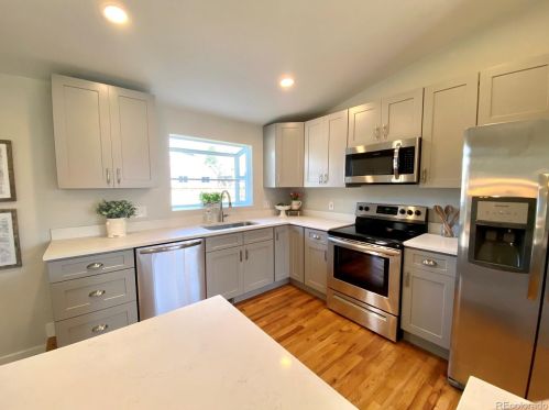 1041 Holland Ct, Denver CO 80232-5133 exterior