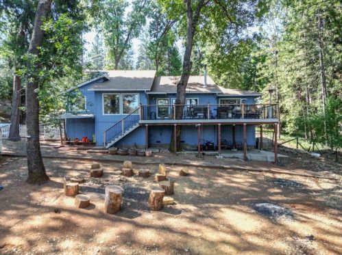 11594 Francis Dr, Grass Valley CA  95949-6675 exterior