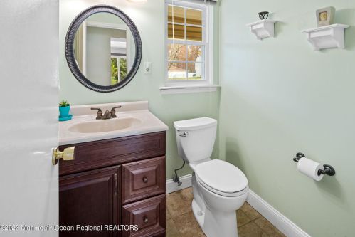 9 Salem Ln, Jackson Twp NJ  08527-1210 exterior