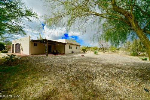 297 Calle Herboso, Green Valley AZ  85614-4114 exterior