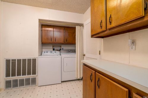 49 Rancho Grande Dr, Ukiah CA  95482-8628 exterior