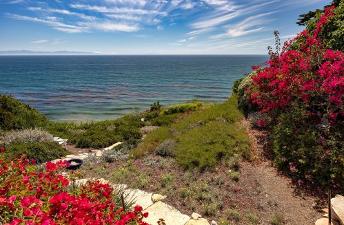 2215 Edgewater Way, Santa Barbara CA 93109-1923 exterior