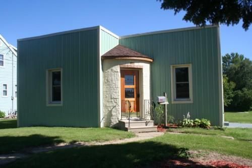 113 Ellison St, Horicon, WI 53032-1614