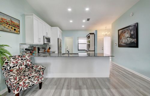 6108 Kings Gate Cir, Delray Beach FL  33484-2455 exterior