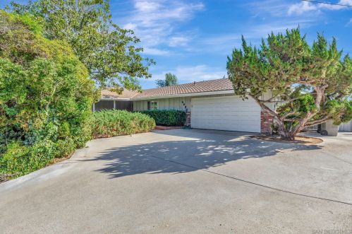 4635 Weston Rd, La Mesa, CA 91941-6927