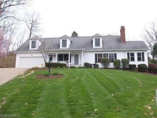 5101 Summitview Cir, Canton, OH 44708-5034