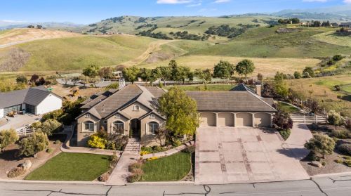 4121 Ashford Cir, Hollister, CA 95023-8960