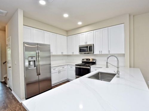 917 3rd St, Georgetown TX  78626-5162 exterior