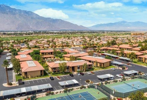 31200 Landau Blvd, Cathedral City CA  92234-5115 exterior