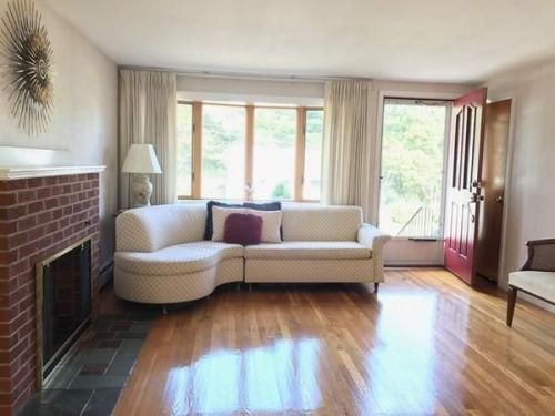 3 Clyde Ter, Arlington, MA 02474-1509