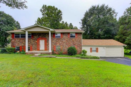721 Hidden Valley Rd, Knoxville, TN 37923-2311