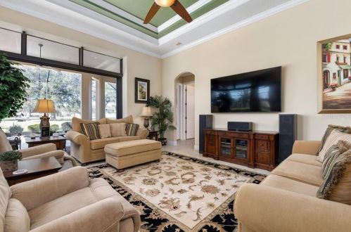 12713 Grand Traverse Dr, Dade City FL 33525-8230 exterior