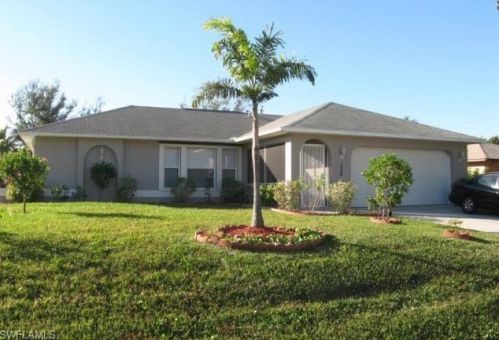 136 16th St, Cape Coral, FL 33990-2079