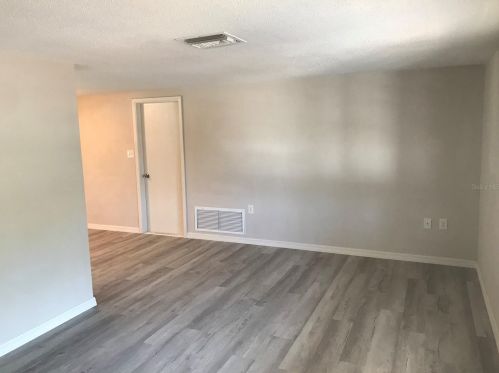 7830 Niagara Dr, Port Richey, FL 34668-4159