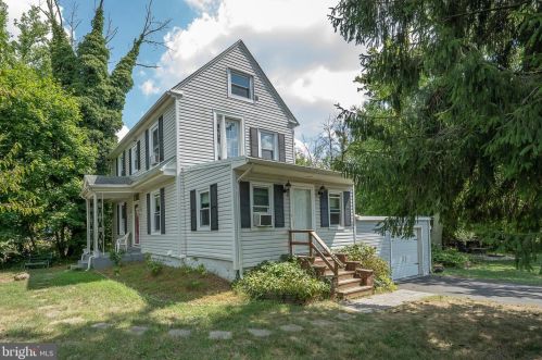 320 Egypt Rd, Norristown, PA 19403-3404