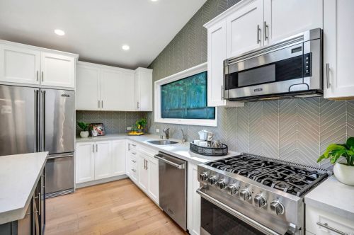 30 Bella Vis Ave, Tiburon CA 94920-2415 exterior