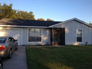 328 Butler Dr, Westwego, LA 70094-2638