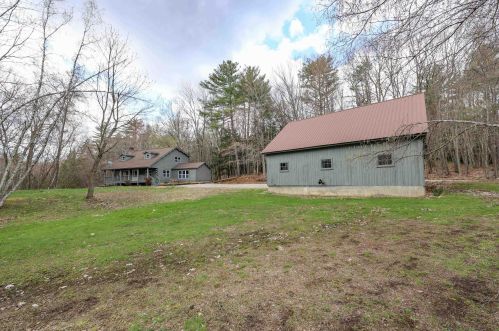 22 Pleasant Hill Rd, Deerfield, NH 03037-1111