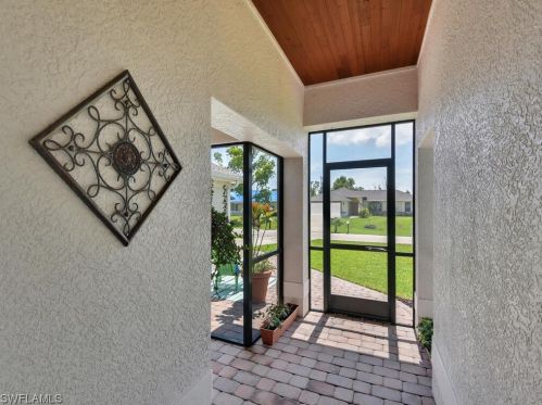 816 13th Ave, Cape Coral, FL 33909-0031