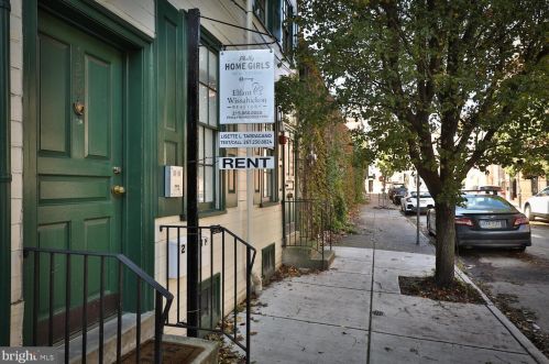126 League St, Philadelphia PA  19147-4225 exterior
