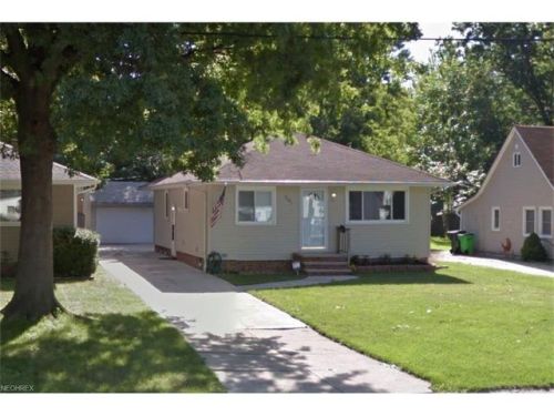 287 238th St, Cleveland, OH 44123-1542